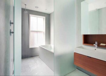 Vidro jateado: o que é, tipos, onde usar e ideias inspiradoras