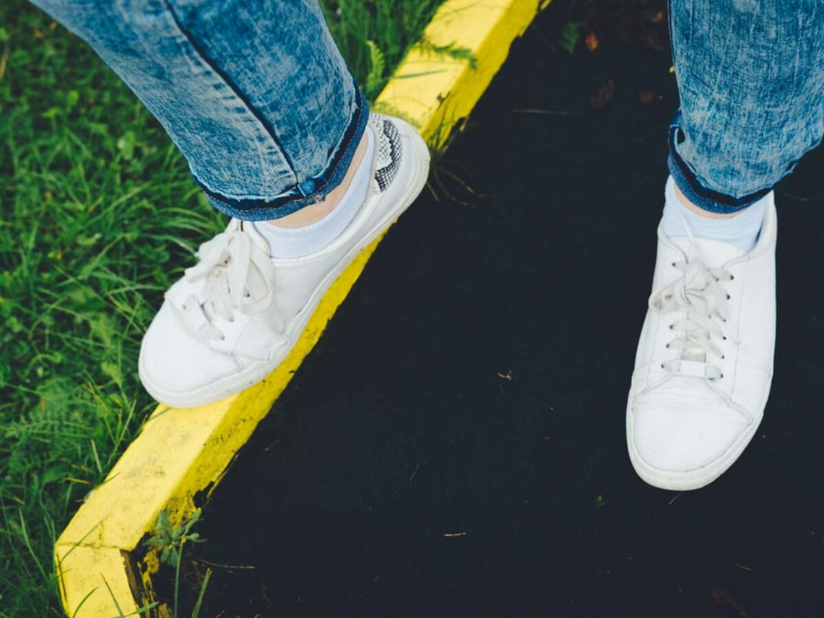 bicarbonato e pasta de dente para limpar tenis