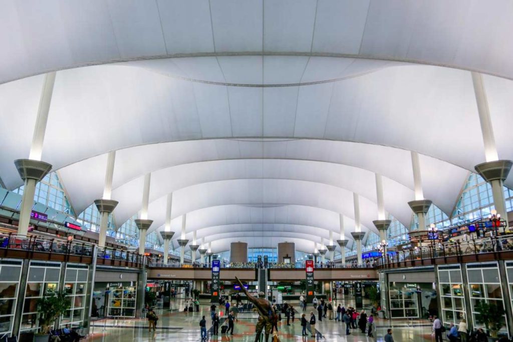 20 Maiores Aeroportos do Mundo Por Tamanho e Número de Passageiros 20 Maiores Aeroportos do Mundo Por Tamanho e Número de Passageiros
