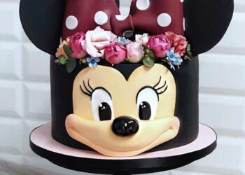 Bolo da Minnie: modelos criativos e tutoriais para você seguir