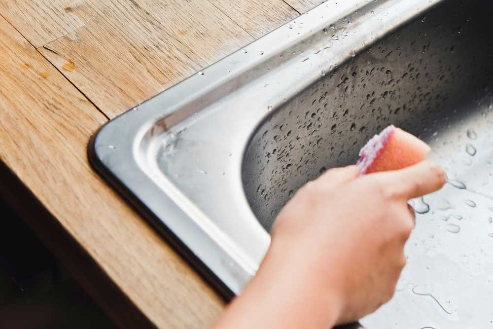 How to Wash Dishes and Tips To Do Faster