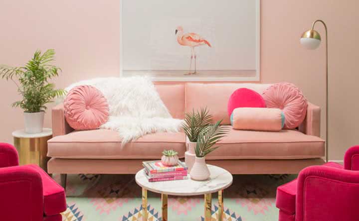 Sofá rosa: modelos, dicas, como decorar e fotos incríveis