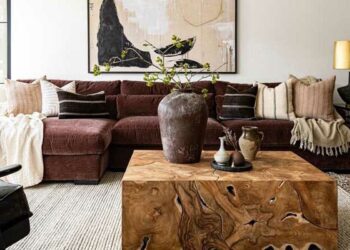 Mesa de madeira rústica