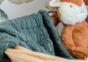 Manta de crochê para bebê capa