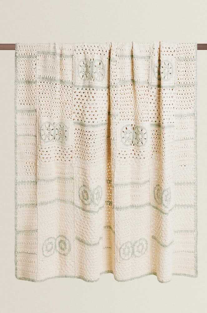 Modelo que pode ser usado com estampa tanto para tapete como para cortina.