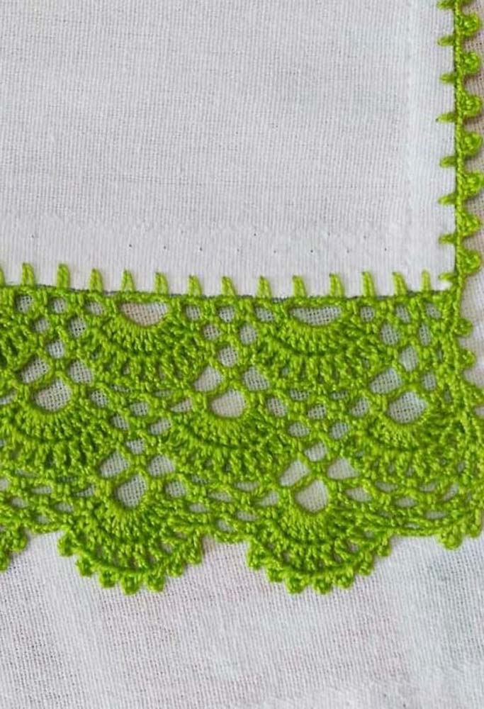 Mais um detalhe do barradinho de crochê na cor verde.