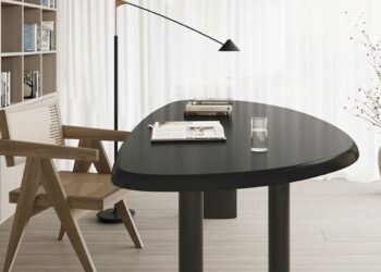 Mesa triangular: 51 modelos lindos para decorar qualquer ambiente