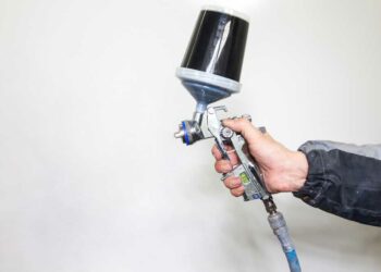 Como pintar plástico: como fazer passo a passo e dicas de especialistas