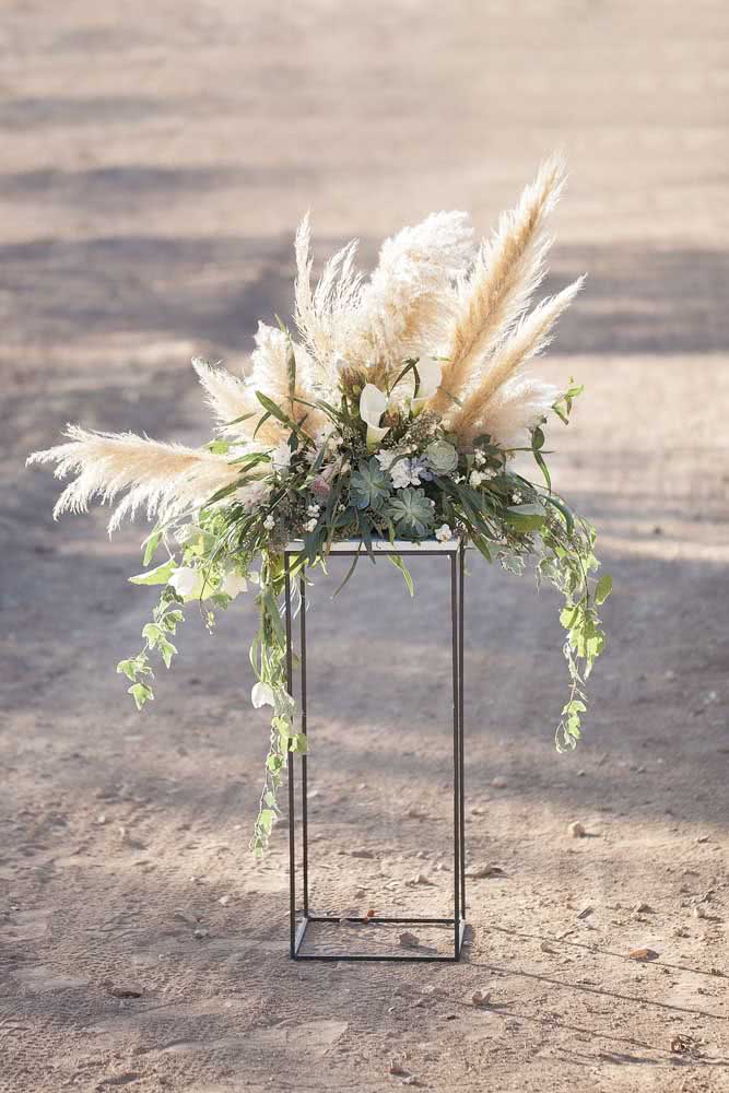 Arranjo de flores secas para casamento, ideal para uma cerimônia na praia