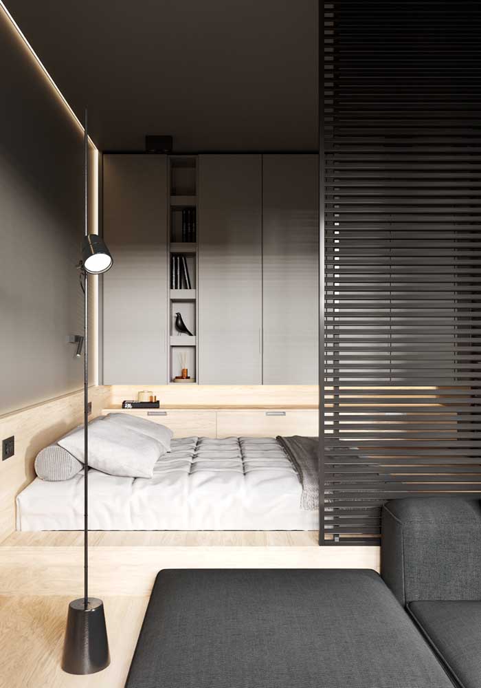 Modelo de quarto minimalista com cama japonesa.