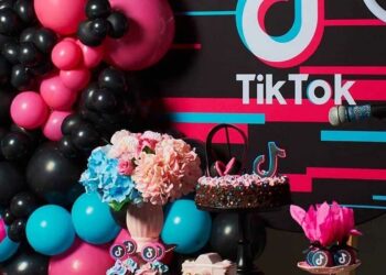 Festa Tik Tok: 50 ideias para decorar com o tema
