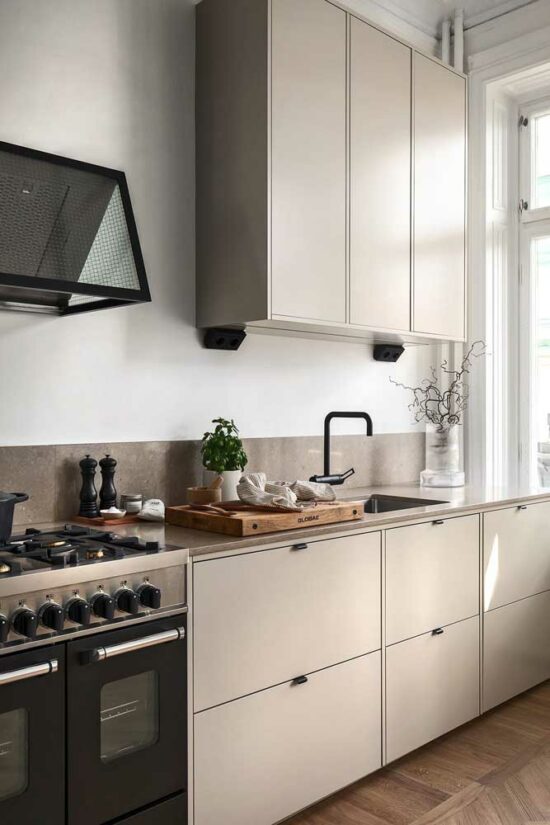 cozinha-bege-dicas-para-decorar-e-49-fotos-inspiradoras-de-projetos