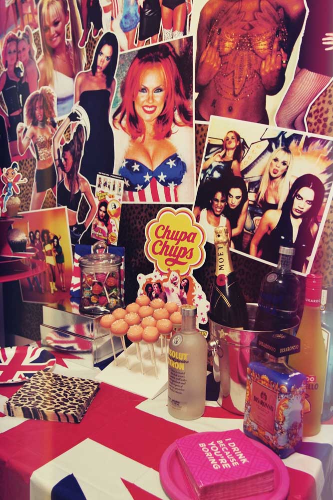 Festa anos 90 com tema Spice Girls. Vai lá garota!