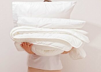 Como lavar travesseiro na máquina: veja o passo a passo e dicas fáceis