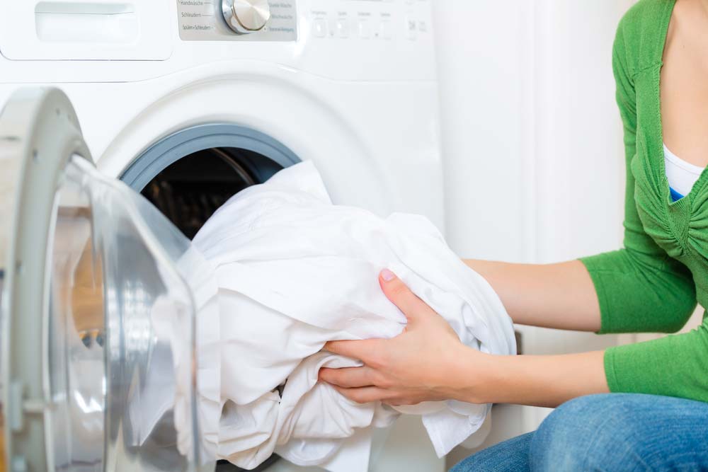 Como lavar roupas delicadas na máquina de lavar?