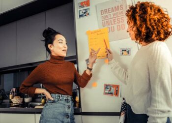 Cronograma de limpeza: vantagens e dicas para elaborar o seu