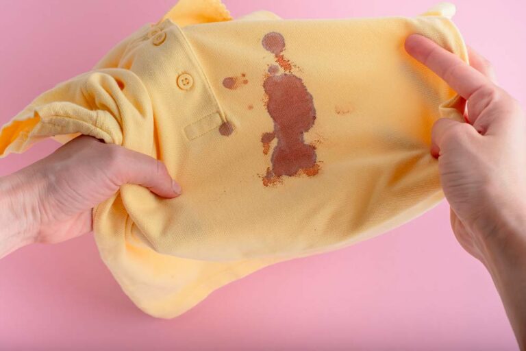 Como Tirar Mancha de Sangue da Roupa Formas para Seguir