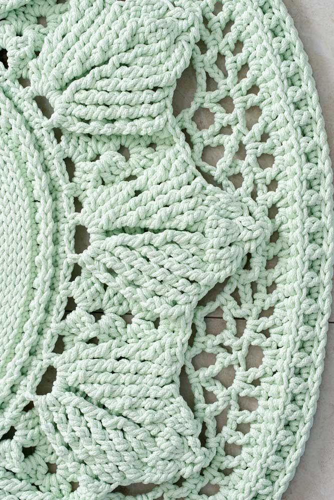 Bico de crochê para tapete redondo. Um acabamento simples para uma peça super trabalhada