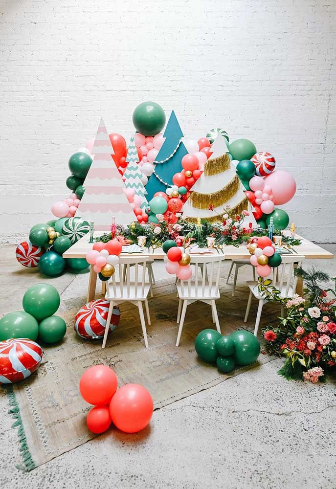 Decoração de Natal para Parede: 50 Ideias Incríveis e Passo a Passo Decoração de Natal para Parede: 50 Ideias Incríveis e Passo a Passo