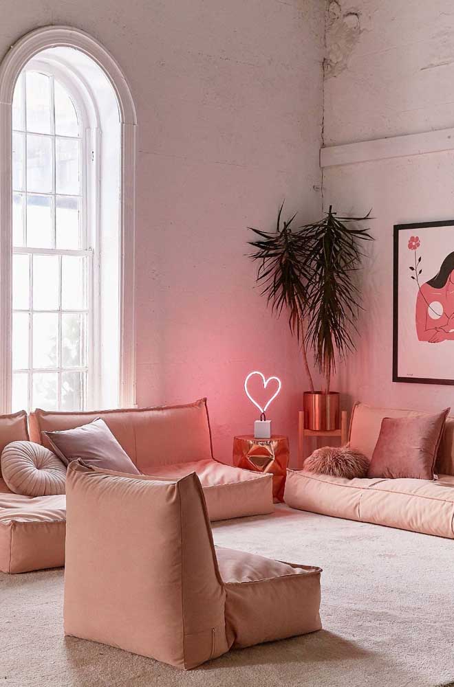 Sempre vai existir uma sala rosa para você se inspirar. Seja qual for o seu estilo
