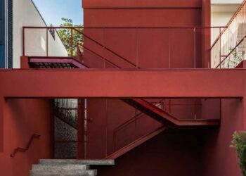 Casas vermelhas: 50 projetos incríveis para você se inspirar