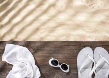 Como limpar chinelo branco: veja passo a passo prático e fácil