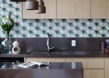 Granito marrom absoluto: dicas para usar, combinações e 50 ideias lindas