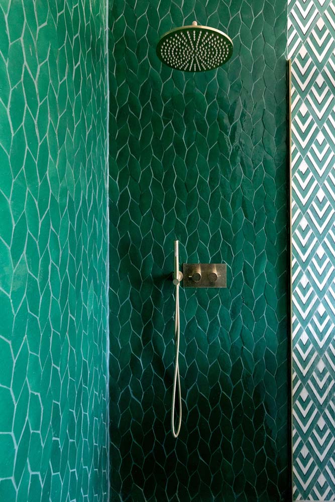 Revestimento verde escuro no banheiro: super sofisticado 