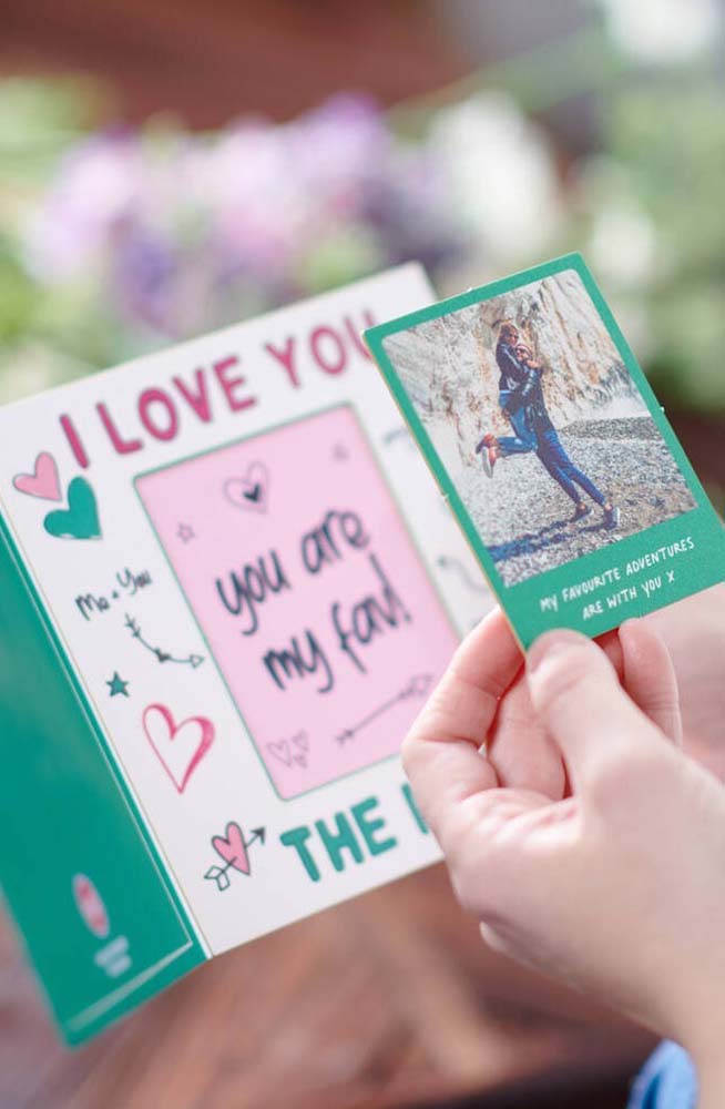 Cartão e foto para recordar os bons momentos do namoro