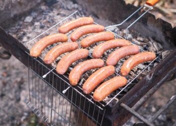 Como limpar grelha de churrasqueira: dicas eficazes com passo a passo