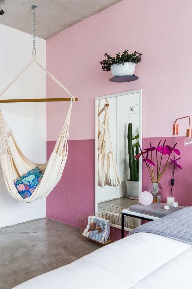 Um jeito nada clichê de usar o rosa na decoração do quarto