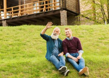 Morar com os pais: dicas para boa convivência, vale a pena?