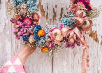 Guirlanda de flores: tipos, como fazer e 50 inspirações lindas