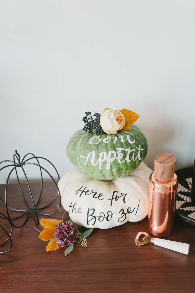 Um jeito diferente de decorar as abóboras de halloween