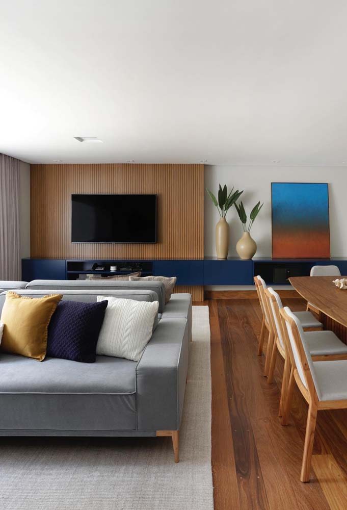 Traga mais possibilidades para sua sala de estar usando o sofá ilha