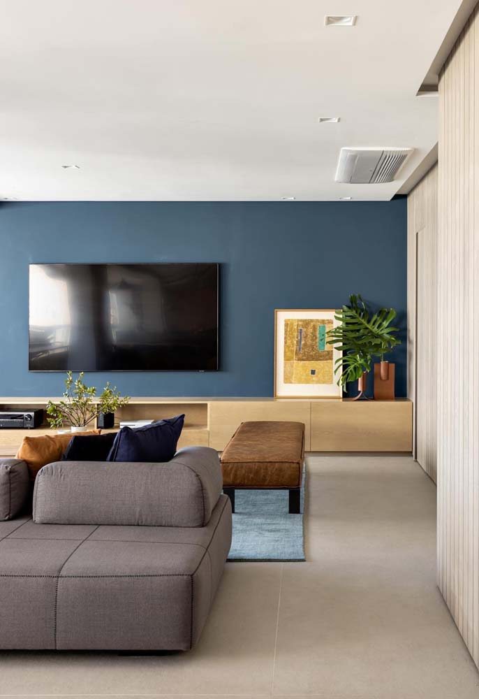 Um projeto sob medida de sofá ilha permite que você utilize ainda melhor o espaço da sala
