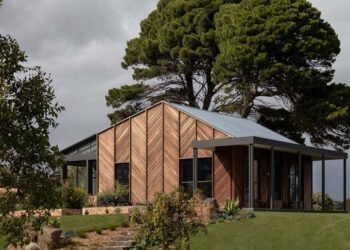 Casas de madeira pequenas: vantagens, dicas e projetos para se inspirar