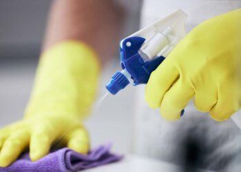 Álcool para limpeza: mitos, verdades e como usar corretamente?