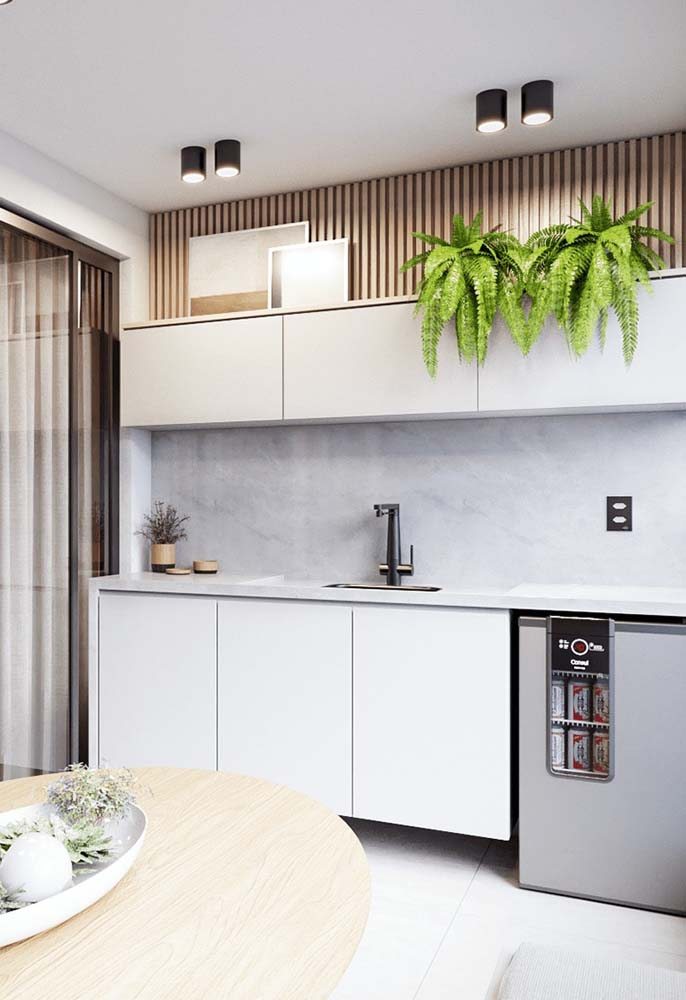 Varanda gourmet pequena em apartamento: decoração moderna e em tons neutros