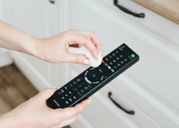 Como limpar controle remoto: truques de especialistas com passo a passo