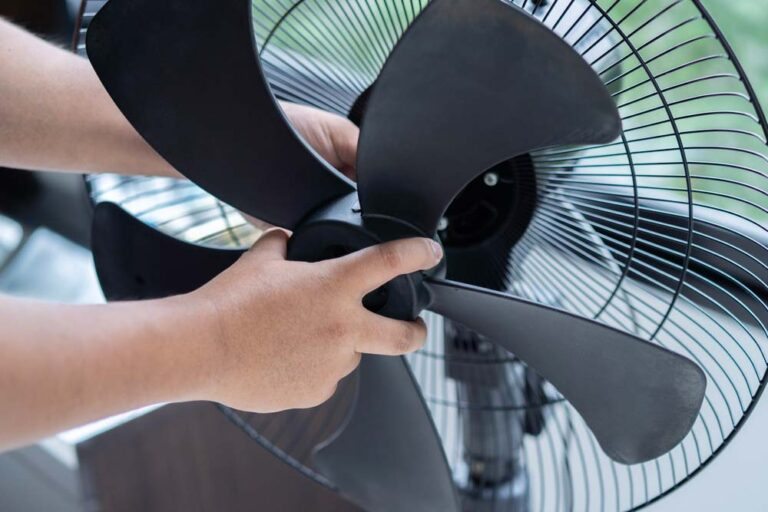 Ventilador Fazendo Barulho? 4 Dicas para Acabar com o Problema