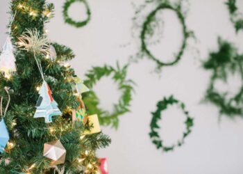 Árvore de Natal decorada: 70 ideias incríveis para a sua casa