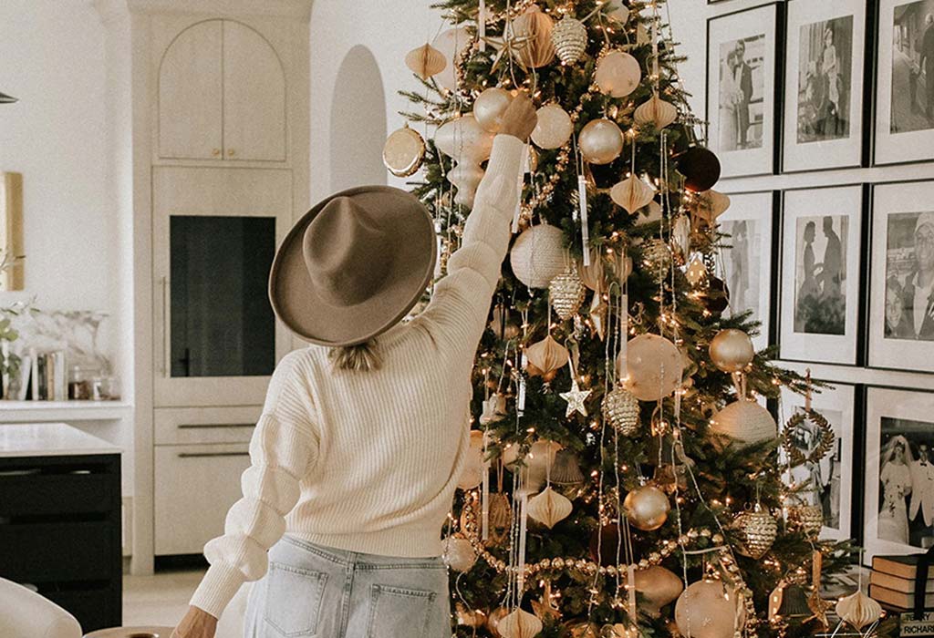 Árvore de Natal Pequena decorada: 51 ideias se inspirar  Arvore de natal  pequena, Mini árvore de natal, Decoração de natal