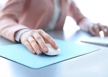 Como limpar mouse pad: 3 tipos, cuidados e dicas de experts