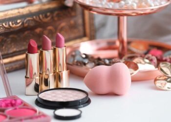 Como limpar esponja de maquiagem: passo a passo com dicas profissionais