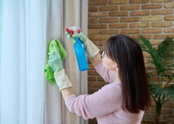 Lavagem de cortinas: dicas essenciais para começar agora mesmo