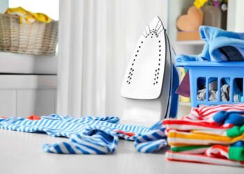 Cuidados com as roupas: como lavar, secar e passar direitinho?