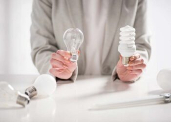 Iluminação sustentável: vantagens e como implementar em casa?
