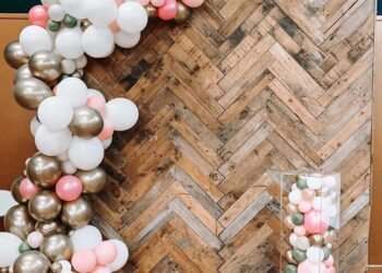 Parede de pallet: 60 projetos que aproveitam a peça como revestimento