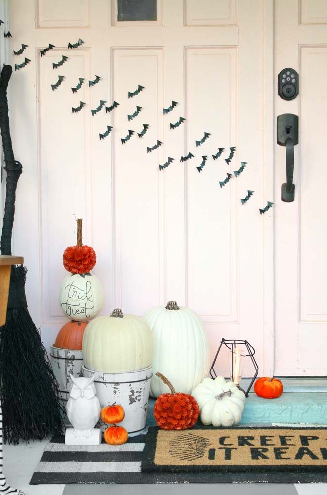 Silhuetas pequenas são fáceis de produzir e decoram qualquer tipo porta.